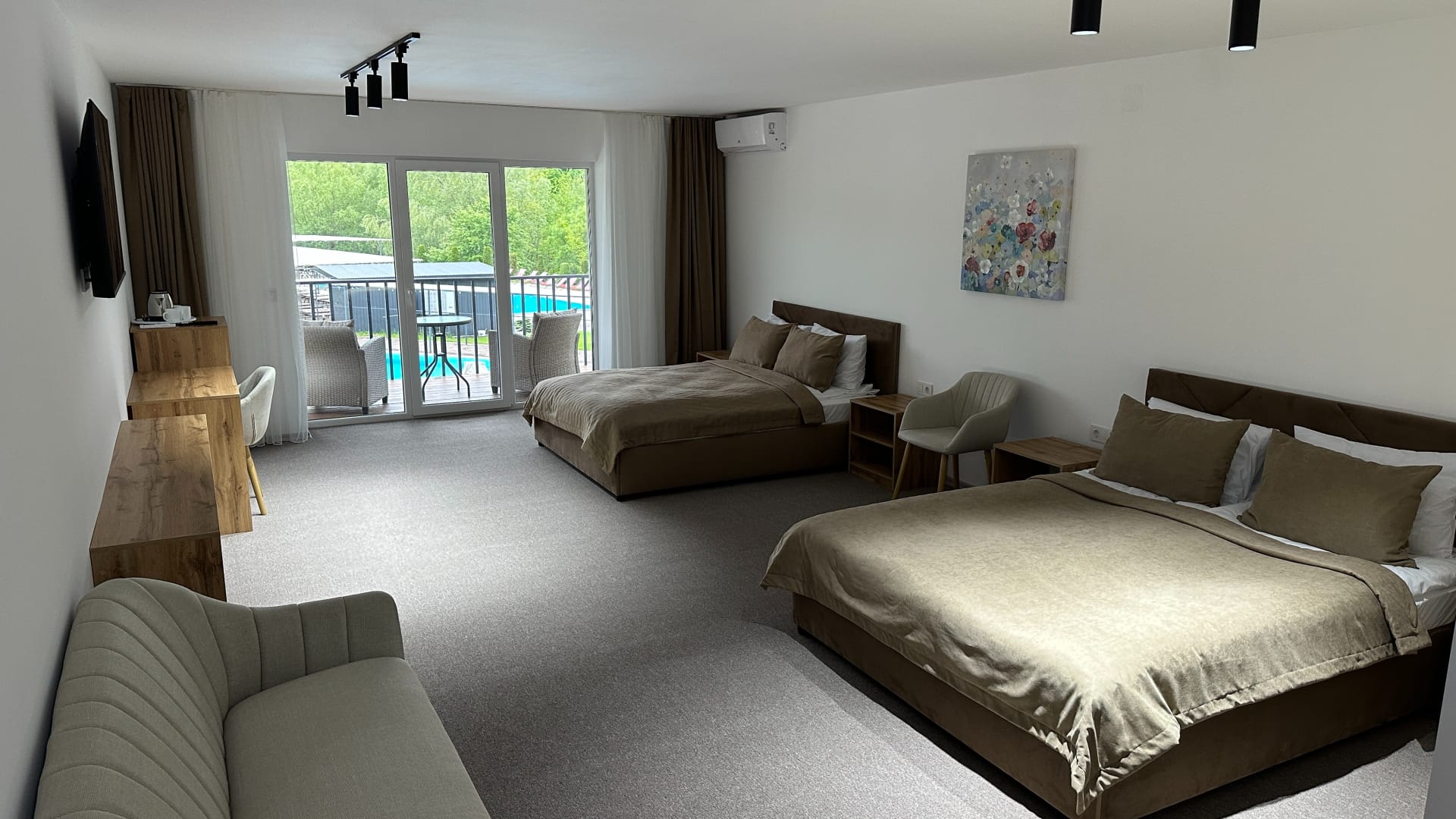 Номер 'Люкс з балконом'