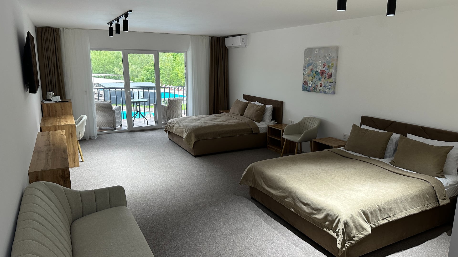 Номер 'Люкс з балконом'